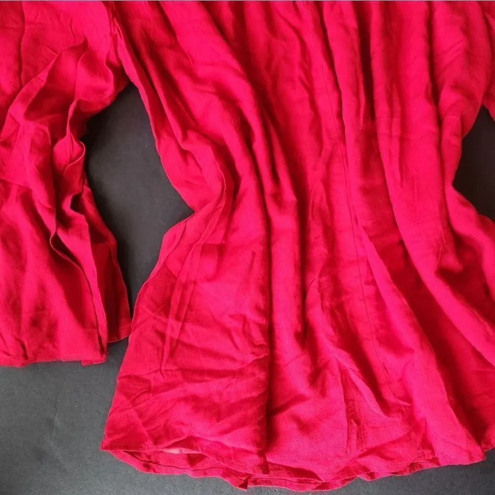 Tobi Red Cold Shoulder Flowy Blouse - Picture 8 of 10